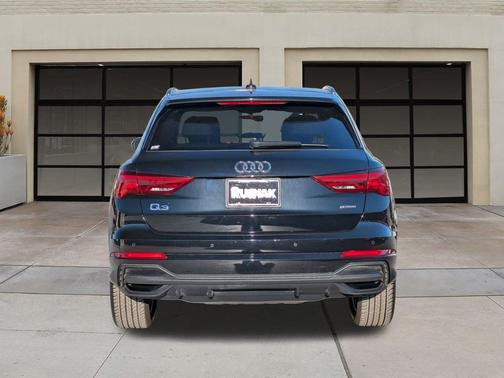 2024 Audi Q3 Premium 45 TFSI S line quattro Tiptronic