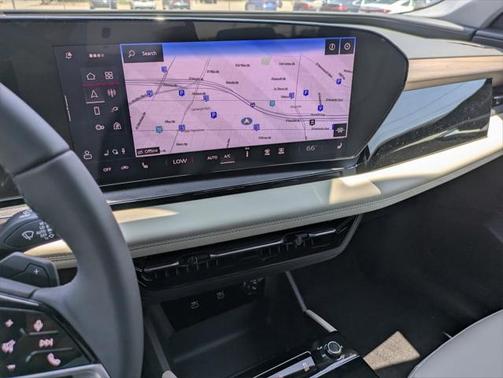2025 Audi Q6 e-tron Premium Plus quattro