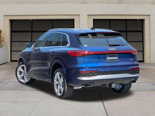 2025 Audi Q5 Premium Plus