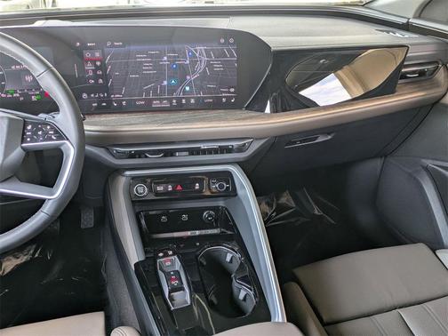 2025 Audi Q5 Sportback Premium Plus TFSI quattro S tronic