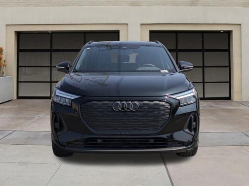 2025 Audi Q4 e-tron Premium Plus 55 quattro