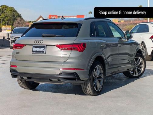 2022 Audi Q3 45 S line Premium