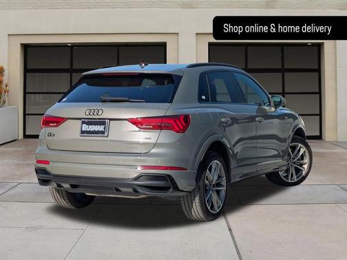 2022 Audi Q3 45 S line Premium