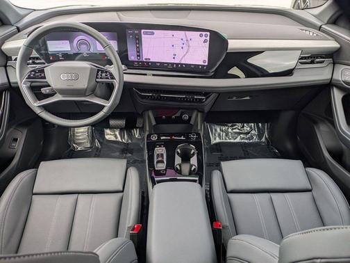 Mythos Black Metallic 2027 Audi Q6 e-tron Sportback Premium Plus