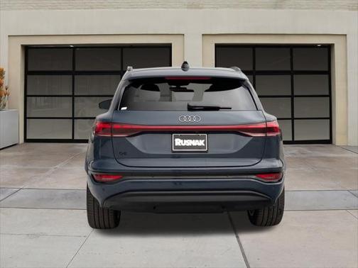 2025 Audi Q6 e-tron Premium