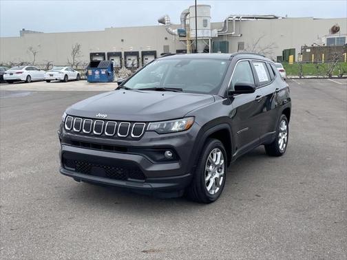 2022 Jeep Compass Latitude Lux