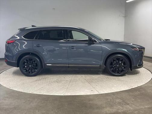 2023 Mazda CX-9 Carbon Edition