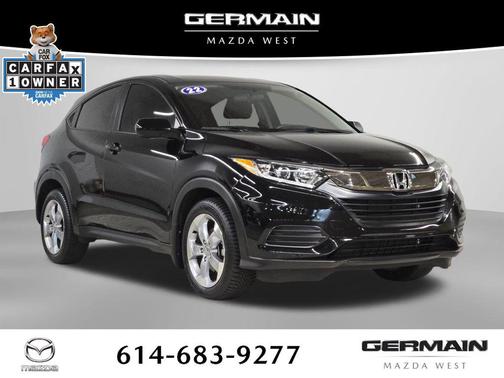 Crystal Black Pearl 2022 Honda HR-V LX