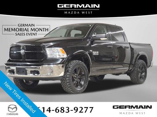 Brilliant Black Crystal Pearlcoat 2015 RAM 1500 Outdoorsman