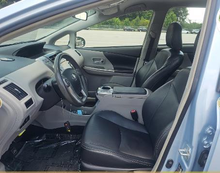 2015 Toyota Prius v Two