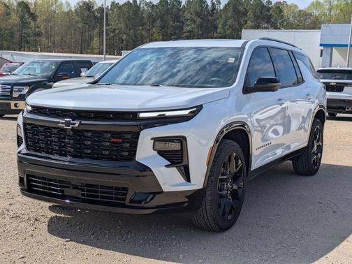 Polar White 2026 Chevrolet Traverse RS