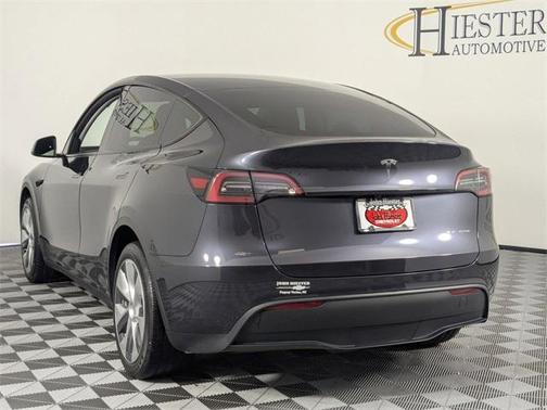 2024 Tesla Model Y Long Range