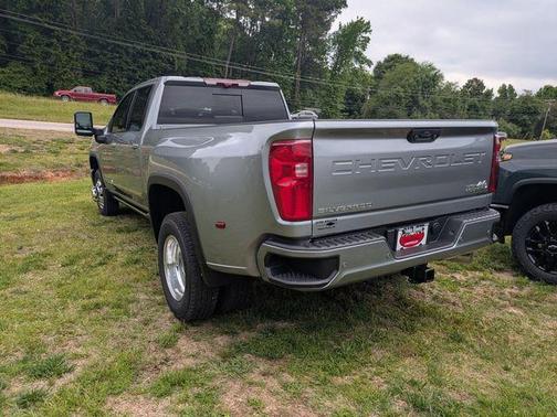 Sterling Gray Metallic 2026 Chevrolet Silverado 3500 High Country
