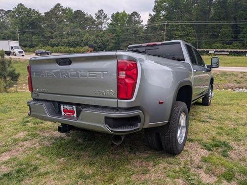 Sterling Gray Metallic 2026 Chevrolet Silverado 3500 High Country