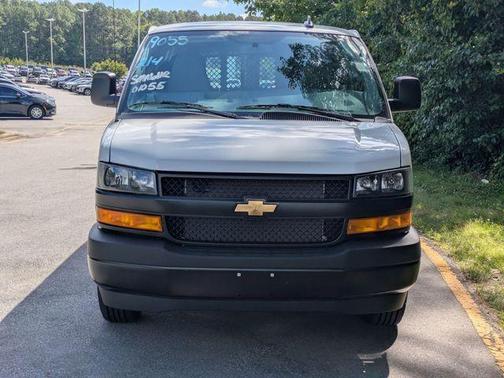 Summit White 2026 Chevrolet Express 2500 Work Van