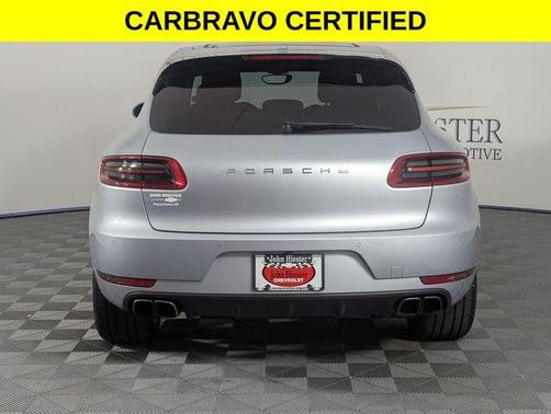 Rhodium Silver 2017 Porsche Macan Turbo