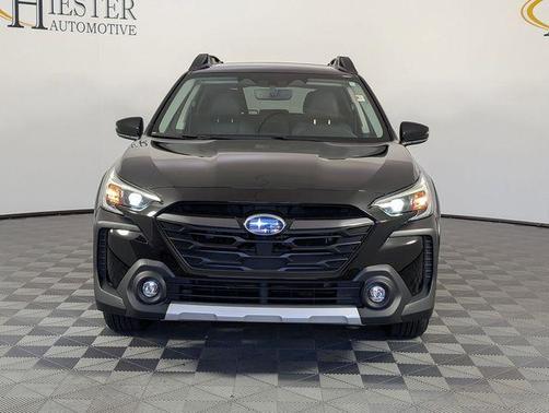 Crystal Black Silica 2023 Subaru Outback Limited XT