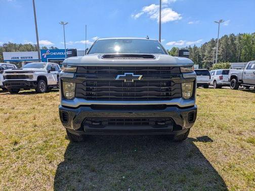 Sterling Gray Metallic 2026 Chevrolet Silverado 2500 Custom