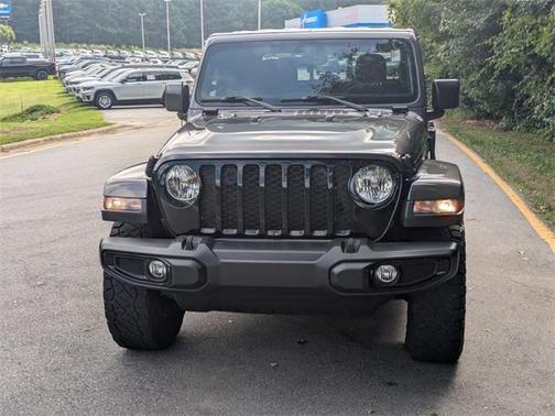 2023 Jeep Gladiator Sport