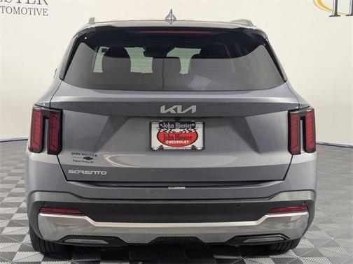2024 Kia Sorento S