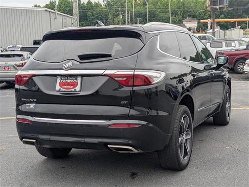 2022 Buick Enclave Essence