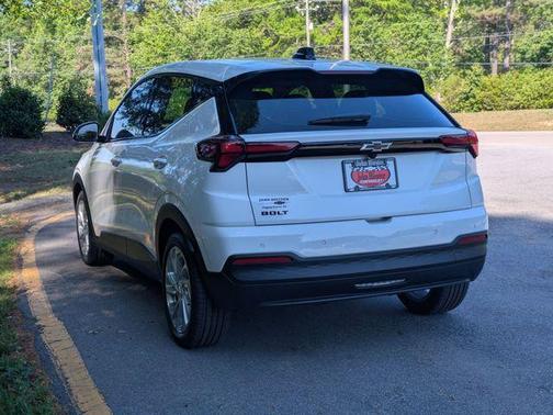 Summit White 2027 Chevrolet Bolt LT