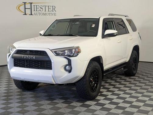 Super White 2018 Toyota 4Runner SR5 Premium