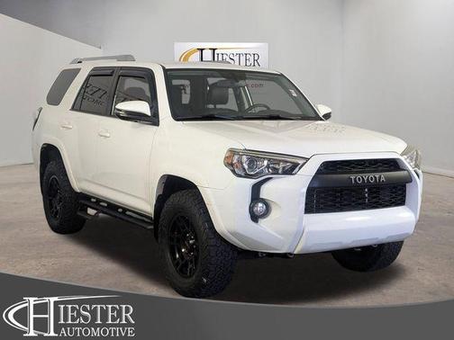 Super White 2018 Toyota 4Runner SR5 Premium