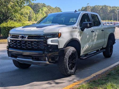 Summit White 2026 Chevrolet Silverado 1500 ZR2