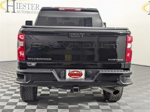 2024 Chevrolet Silverado 2500 Custom