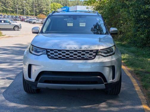 Hakuba Silver 2023 Land Rover Discovery P300 S