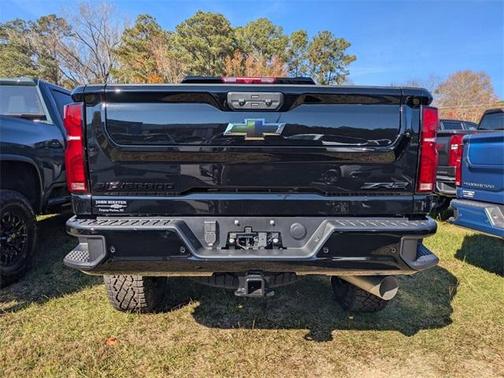 2026 Chevrolet Silverado 2500 ZR2