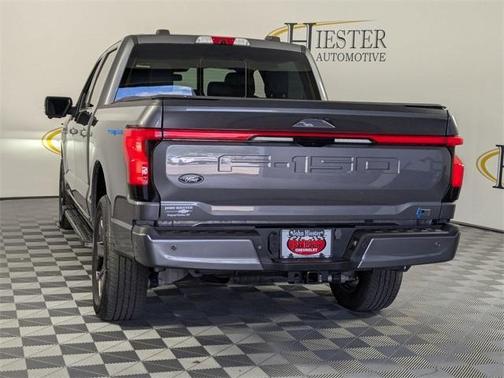 2023 Ford F-150 Lightning LARIAT