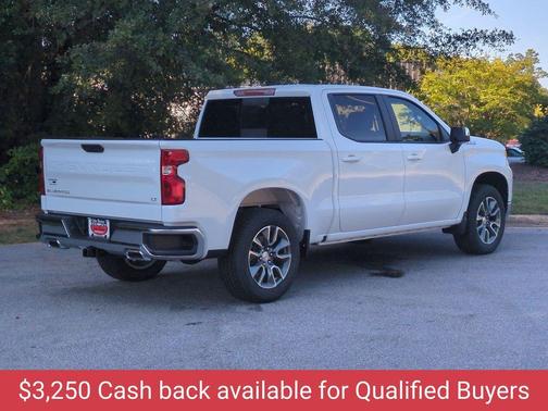 Summit White 2026 Chevrolet Silverado 1500 LT