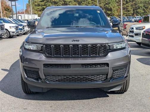 2022 Jeep Grand Cherokee L Laredo