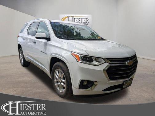 Summit White 2021 Chevrolet Traverse Premier