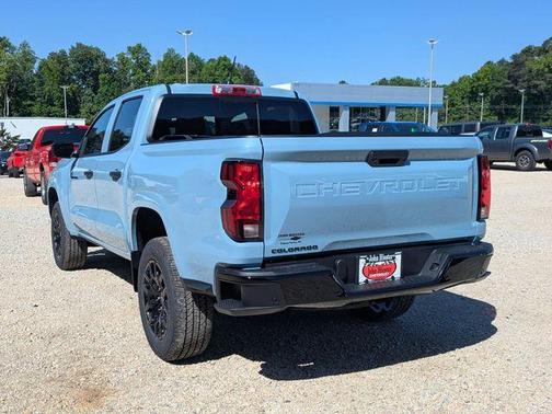 Metallic 2026 Chevrolet Colorado WT