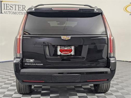 2020 Cadillac Escalade Platinum