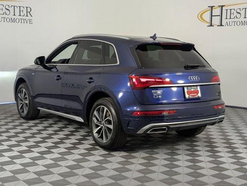 Navarra Blue Metallic 2022 Audi Q5 45 S line quattro Premium