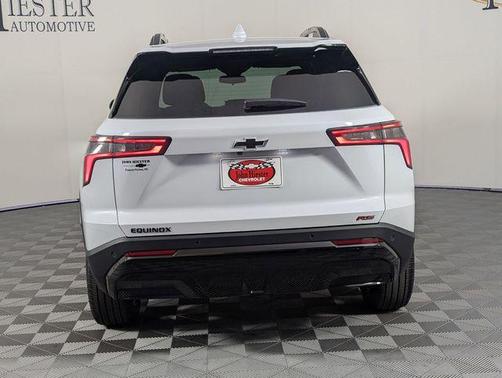 Polar White 2026 Chevrolet Equinox RS