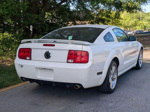Performance White Clearcoat 2008 Ford Mustang GT Premium
