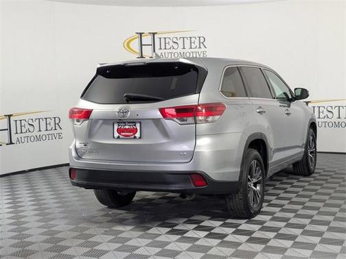 2017 Toyota Highlander LE