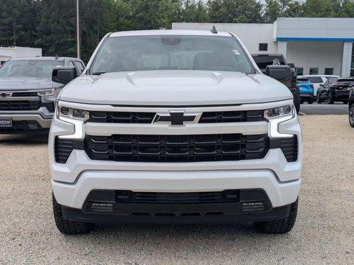 Summit White 2026 Chevrolet Silverado 1500 RST