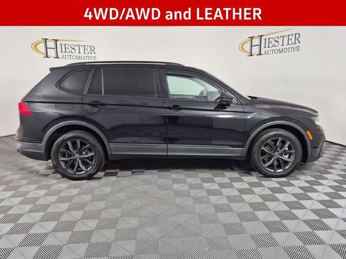 Deep Black Pearl Effect 2022 Volkswagen Tiguan 2.0T SE