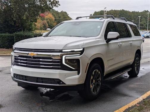 2026 Chevrolet Suburban LT