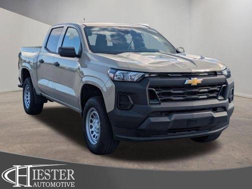 Sand Dune Metallic 2024 Chevrolet Colorado WT