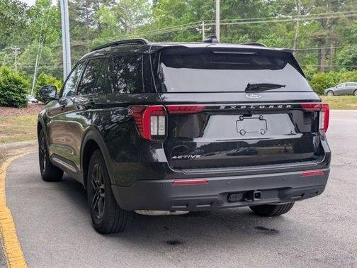 Black Metallic 2025 Ford Explorer Active