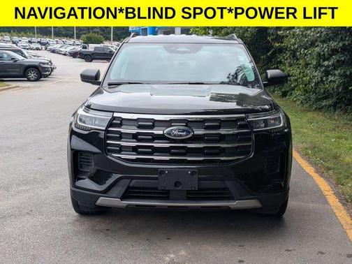 Agate Black Metallic 2025 Ford Explorer Active