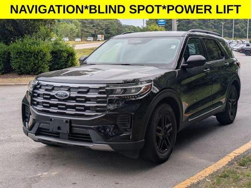 Agate Black Metallic 2025 Ford Explorer Active