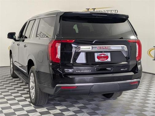 2022 GMC Yukon XL SLT